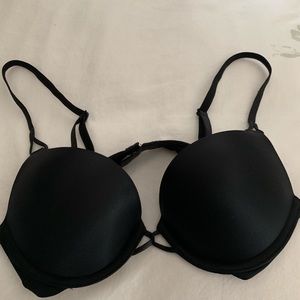 Victoria’s Secret Miraculous Plunge Bra 34A